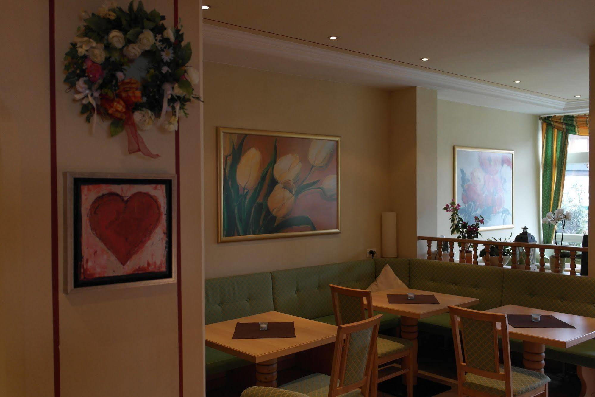 Hotel Habhof - Garni เมอเซิร์น ภายนอก รูปภาพ